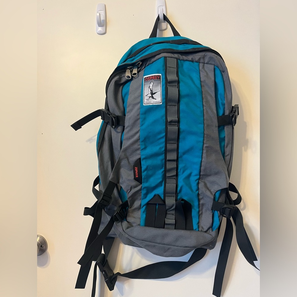 VINTAGE OSPREY HIKING PACK. size L. Excellent condition, like new!